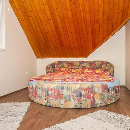 度假居 Holiday Home Balaton H451 *