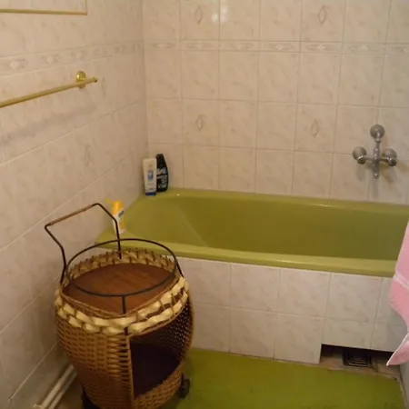 Holiday Home Balaton H451 度假居 巴拉顿凯赖斯图尔